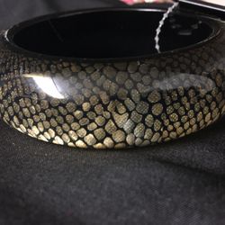 Bold & Beautiful Bracelet & Matching Earrings 