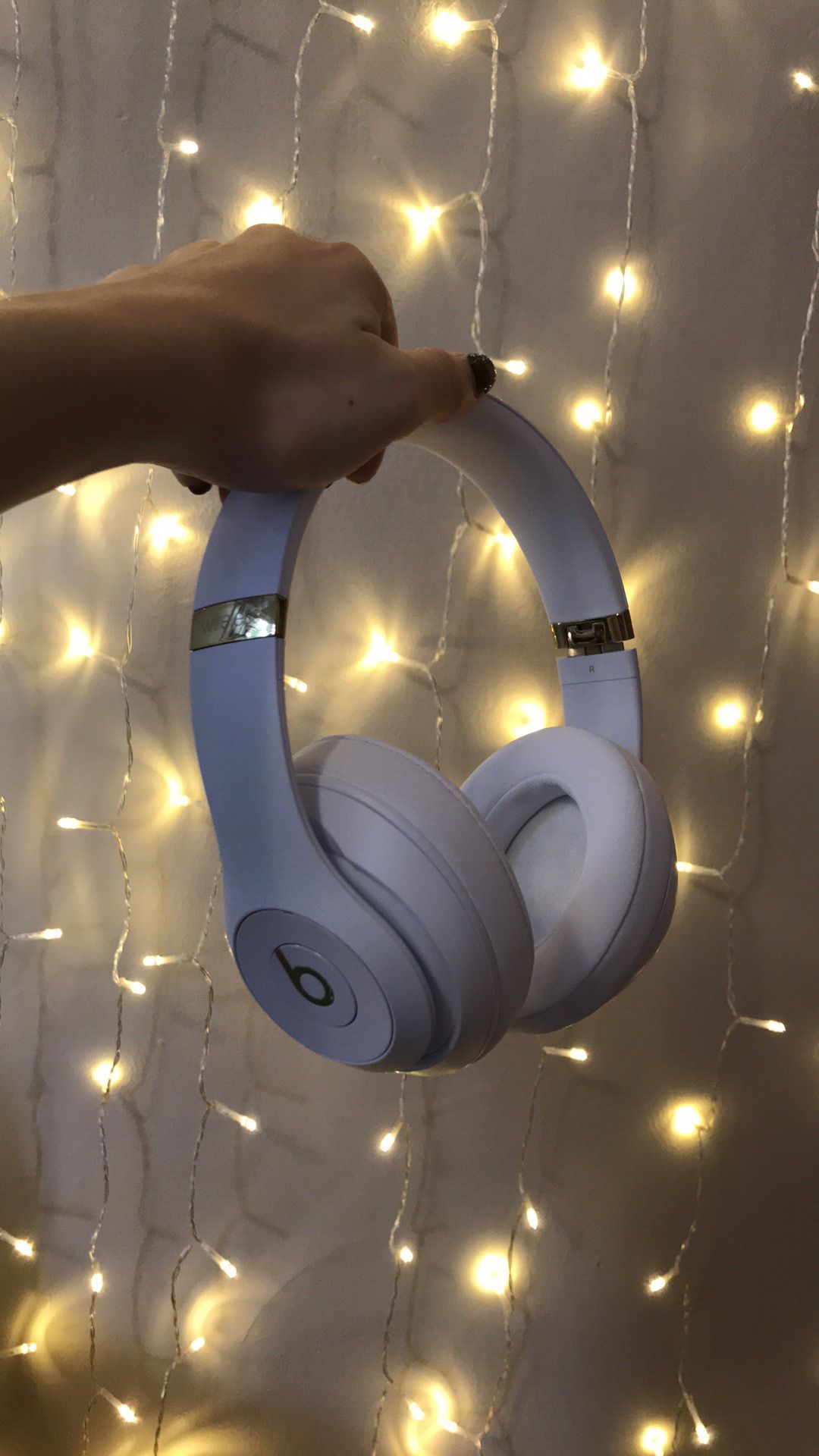 Beats Studio 3 Wireless Headphones (white & gold)