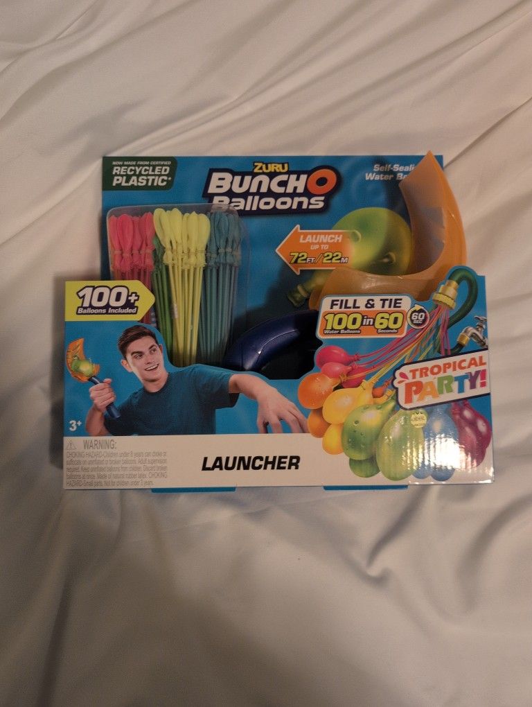 Brand new Bunch O Balloons Set With Launcher
