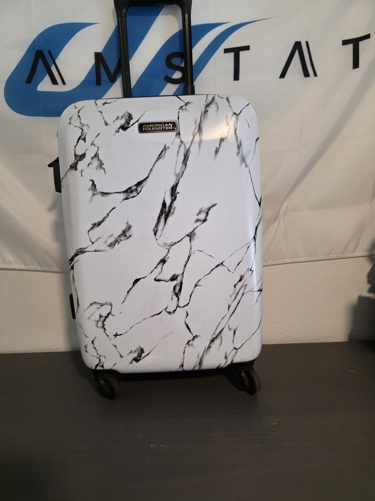 Carry On Hardcase Roller Luggage 