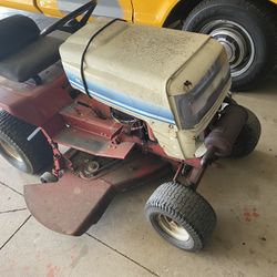 Wheel Horse 