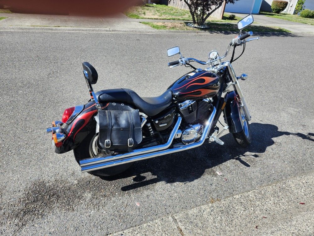 2005 Honda Shadow VT 1100