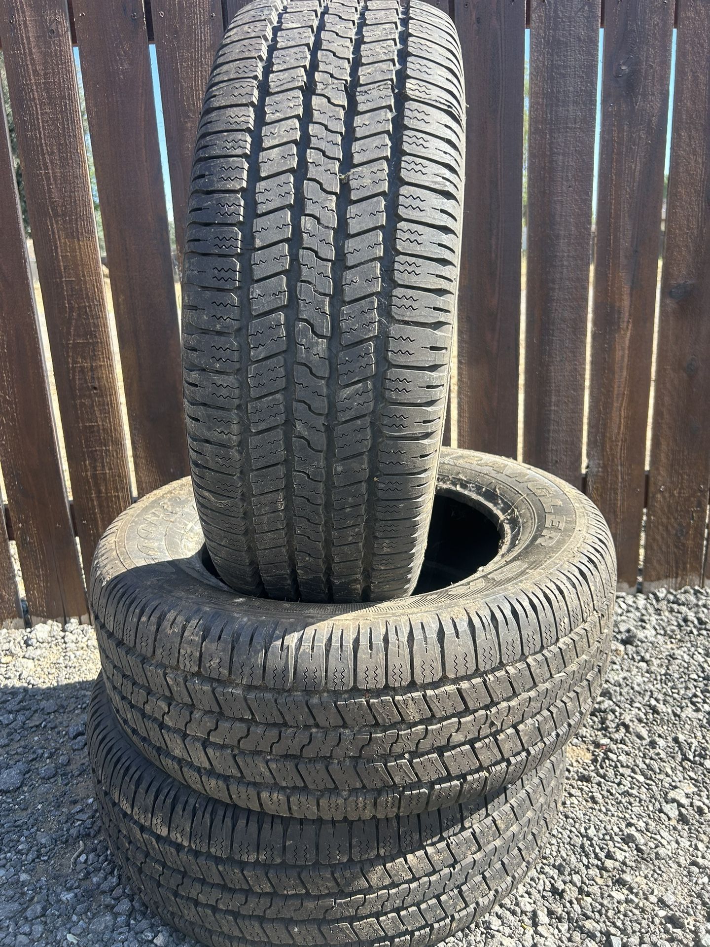 3 Tires P265/60R18