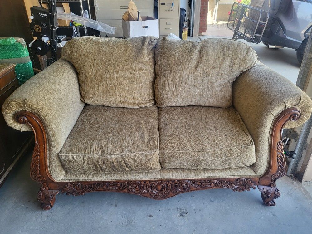 Thomasville Loveseat