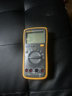 Fluke 15b+ Multimeter