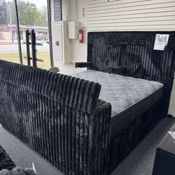 King Size TV Lift Bedframe. 🚚WE DELIVER🚚