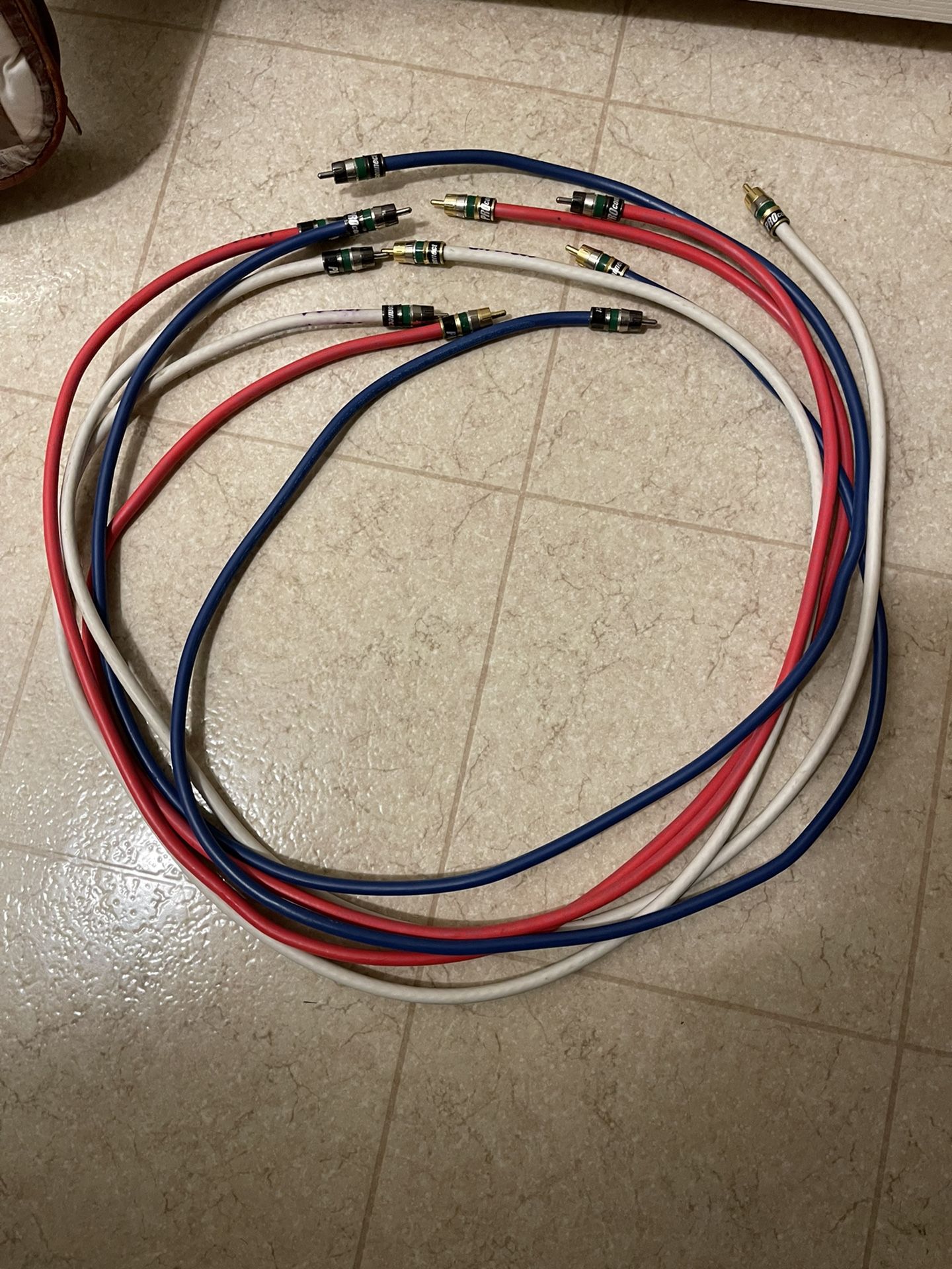 6 PRO CONNECT HIGH QUALITY AUDIO/VIDEO CABLES