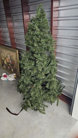 6 Ft. Christmas Tree. 3 Pc