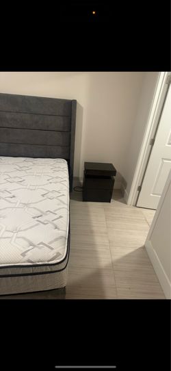 king size bed mattress  and box