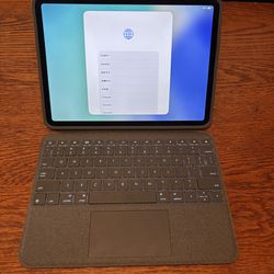 M2 iPad Pro 11-inch with Keyboard and Apple Pencil