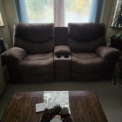 Recliner Loveseat Brown, Excellent Condition