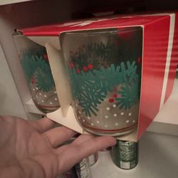Christmas Cups/Drinkware (8)
