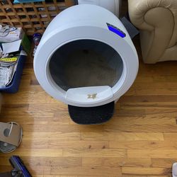 Litter Robot 4 Cat Litter Box