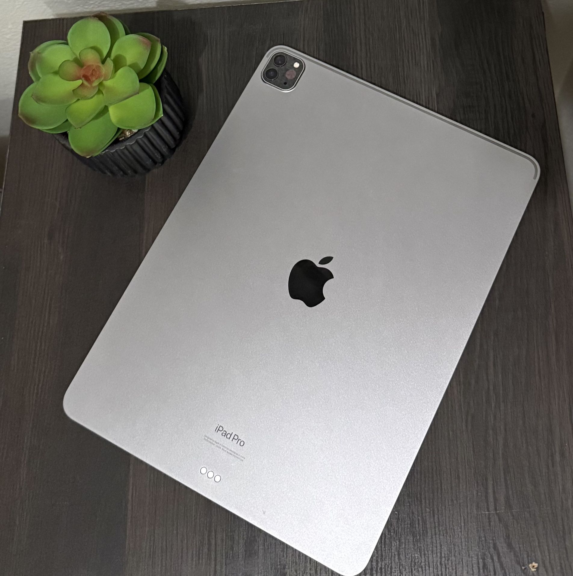 Apple iPad Pro Wi-Fi M4 13" 256GB Space Black FOR PARTS