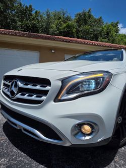 Mercedes Benz GLA(contact info removed)