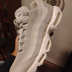 AIRMAX 95 SIZE 12 