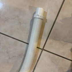 white two wheel hayward pool cleaner 