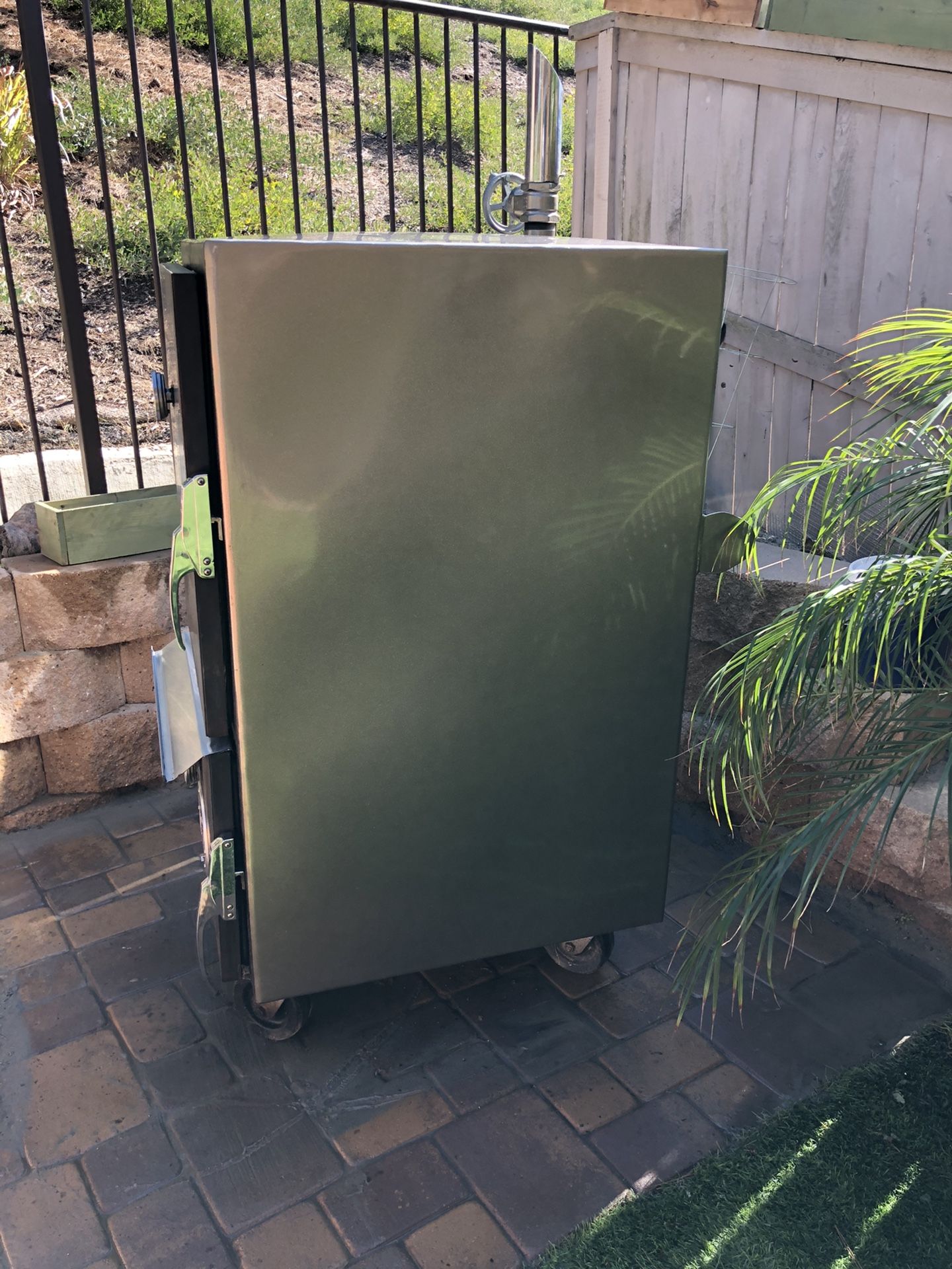 Spicewine Smoker