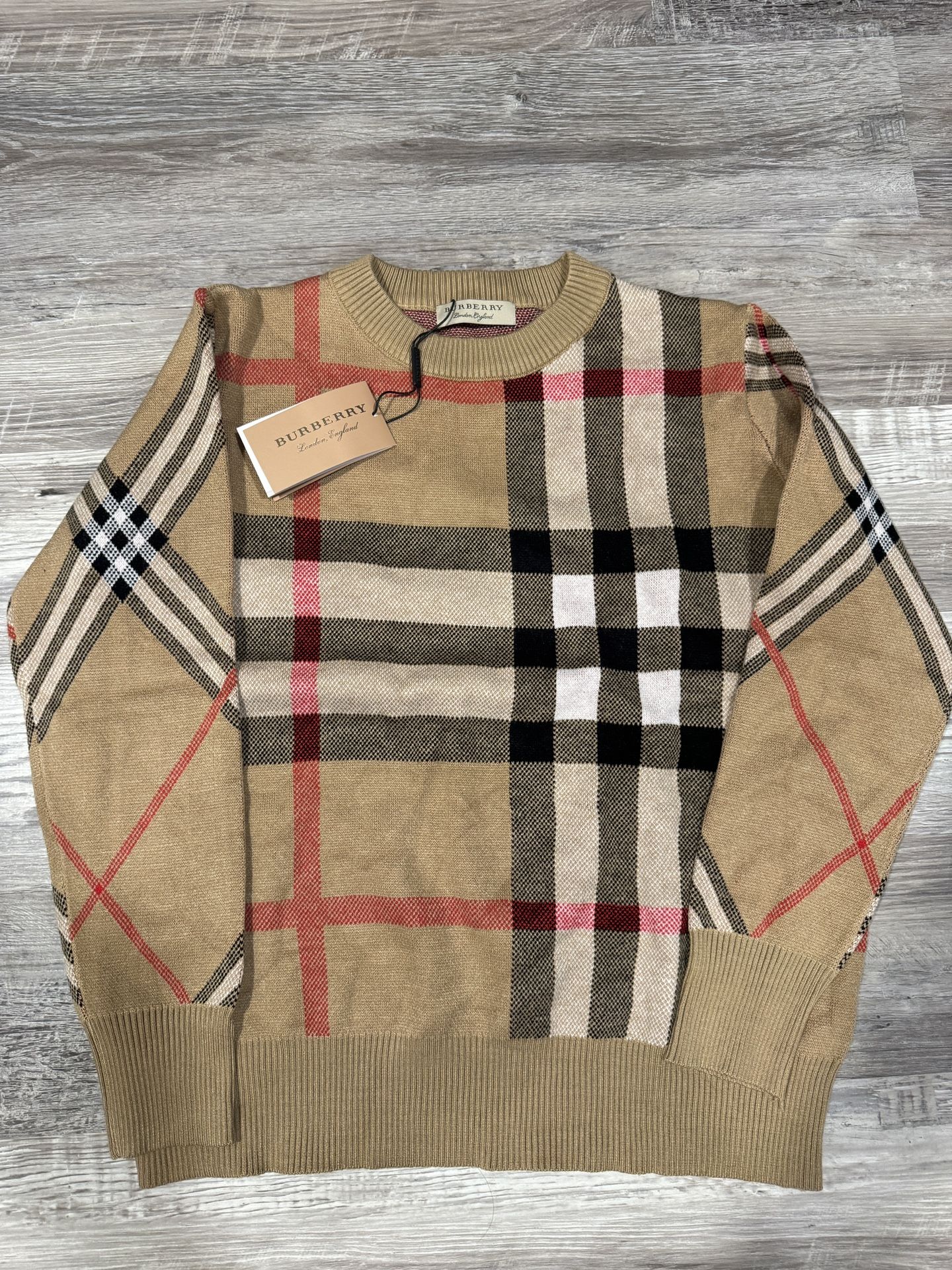 Women’s Burberry Sweater 