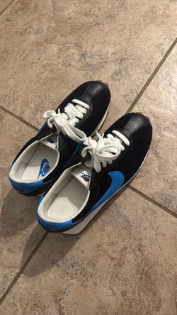 Nike cortez size 10