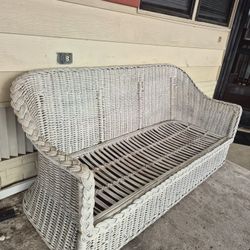 ANTIQUE WHITE WICKER SOFA NO CUSHIONS 