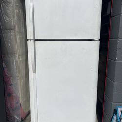 Kenmore Fridge 