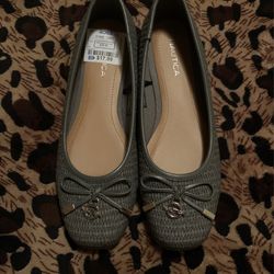 Brand New Nautica Flats