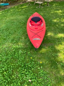 Two Matching Recreational Kayaks 10’