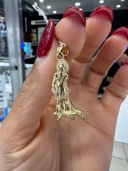 10k Saint Lazaro Charm