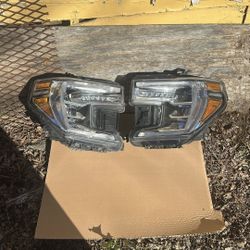 2019-22 GMC Sierra Denali 1500 Headlights
