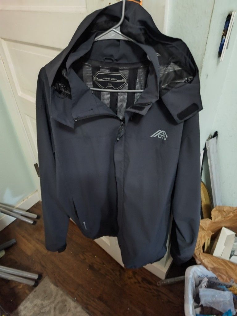 OTU men’s black lightweight waterproof hooded men’s rain jacket