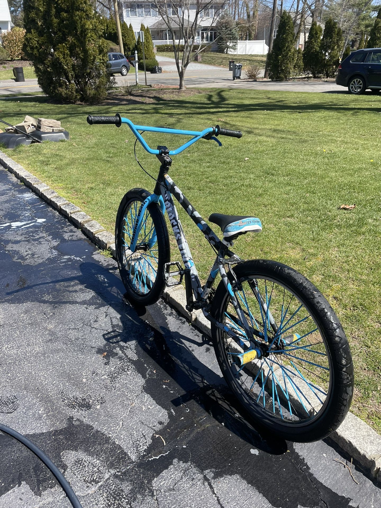 Blue Camo Blocks Flyer Se Bike With Maxxis 26 Inch for Sale in Reading, PA  - OfferUp