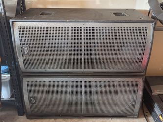 2 x Peavey QWave 218 - Dual 18" Subwoofers, 2600W Peavey Amp + DBX Crossover & EQ Included