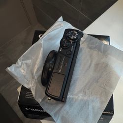 Canon Camera G7X Mark III