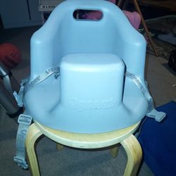 Upseat Baby Floor And Booster Seat