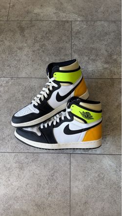 Jordan 1 University Volt Gold