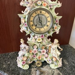 Dresden German porcelain Cherub table clock Rare Antique 1800's w/key Working