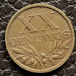 World Coin XX Centavos 1967 Portugal 