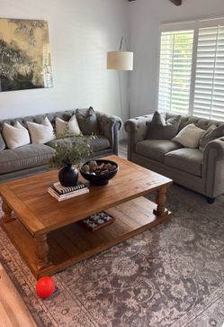 Macy’s Elegant Tufted Sofa Set-Exellent Condition