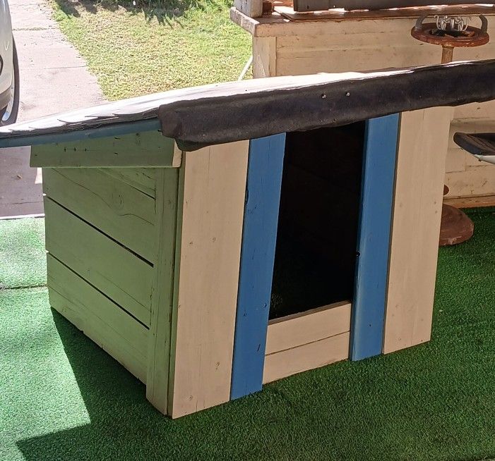 Dog House