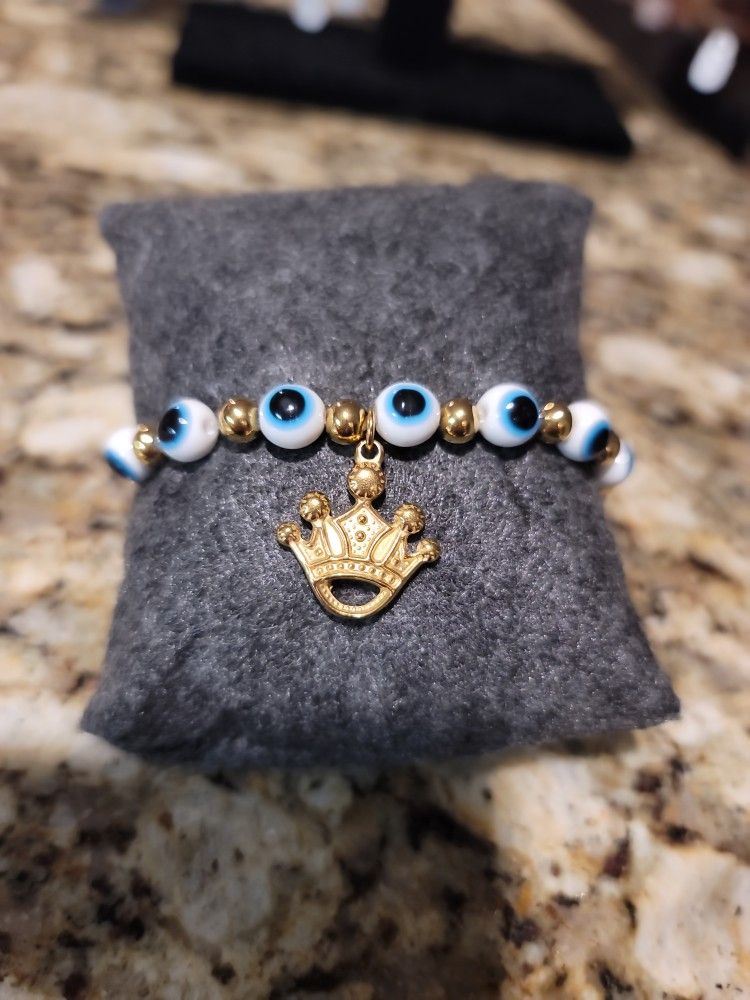 King Eye Bracelet