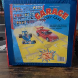 Hot wheels garage and cars!!