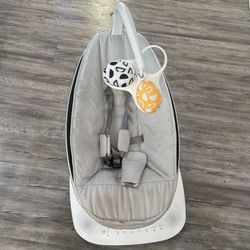 4MOMS MAMAROO MULTI-MOTION BABY SWING