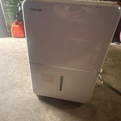 Dehumidifier 