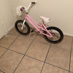  Bisycleta Seminueva Para Niñas En 25 Dolares 