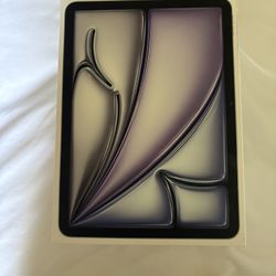 iPad Air 11 Inch M3 250 Cash Or Cash app)