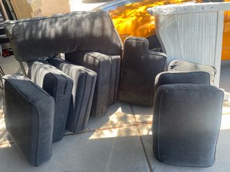 Cushions / pillows