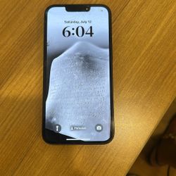 iPhone 16e