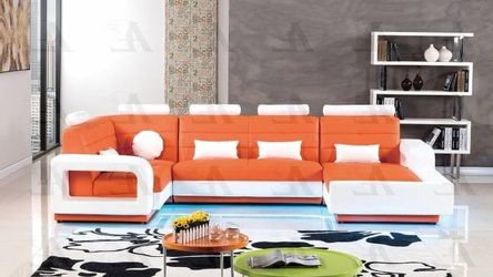4.PIECES SECTIONAL ORANGE WHITE