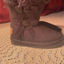 Size (7) Color Black 